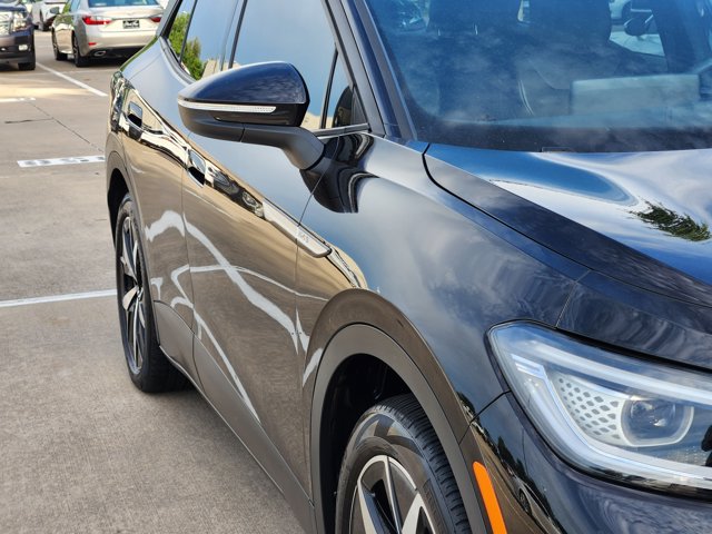 2023 Volkswagen ID.4 S Image 3 of 42