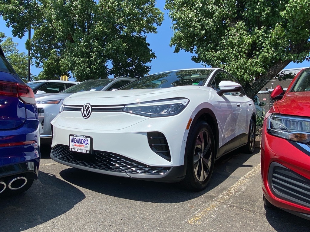 2023 Volkswagen ID.4 Standard Image 1 of 18