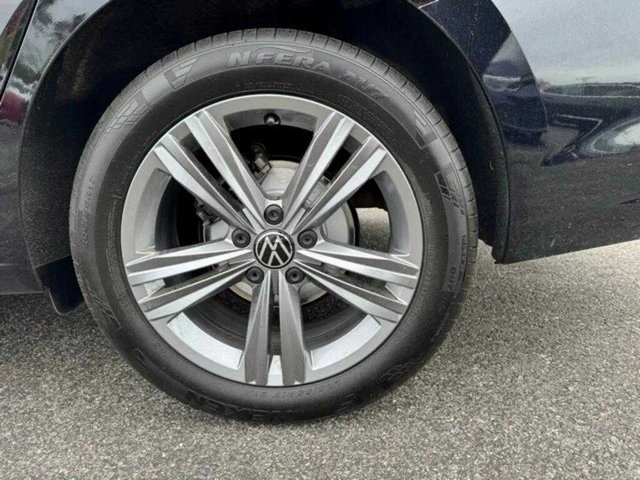 Vehicle image 18 of 18