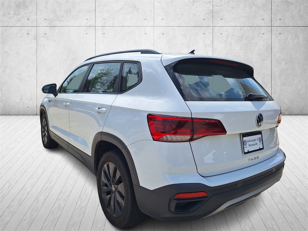 Vehicle image 8 of 29
