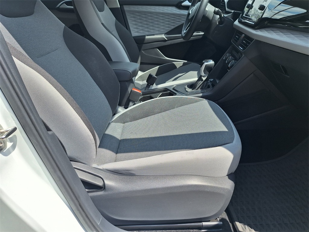 Vehicle image 25 of 29