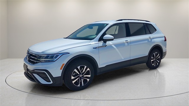Vehicle image 1 of 33