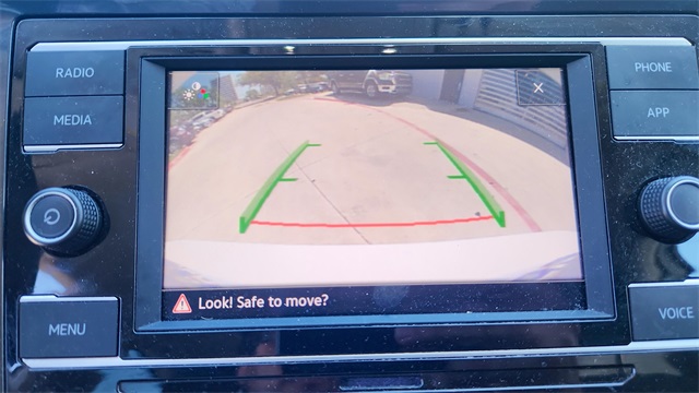Vehicle image 14 of 33