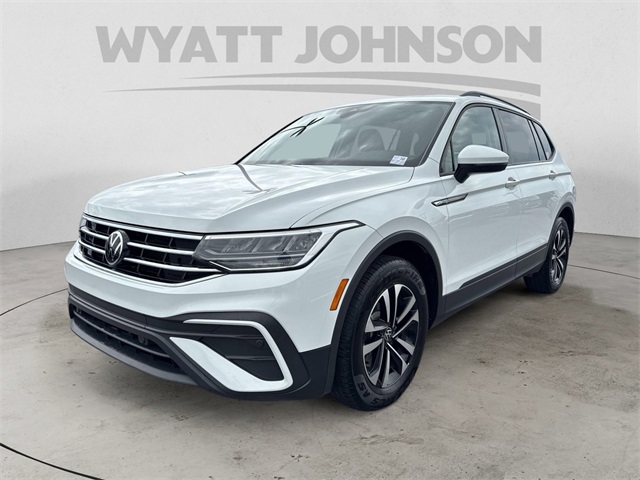 Vehicle image 1 of 28