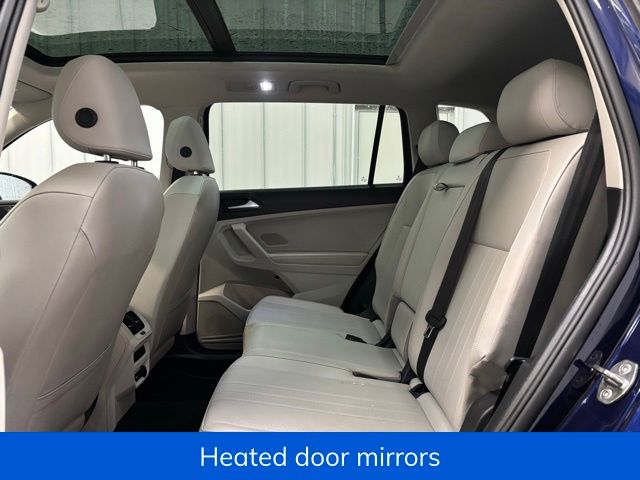 Vehicle image 8 of 25