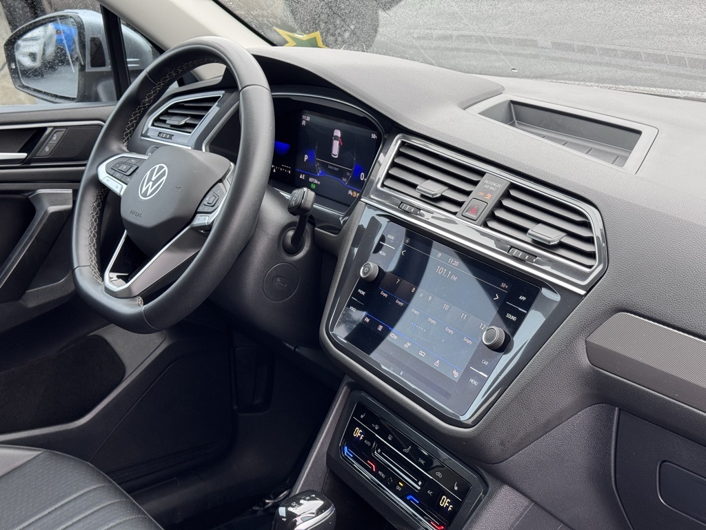 2023 Volkswagen Tiguan SE Image 23 of 42