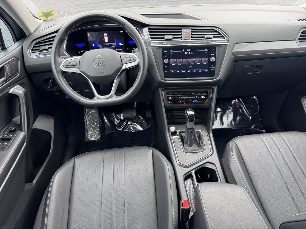 2023 Volkswagen Tiguan SE Image 22 of 42