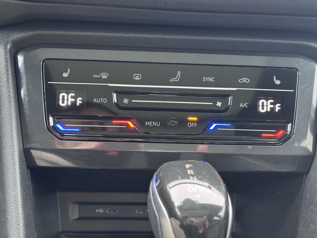 2023 Volkswagen Tiguan SE Image 42 of 42