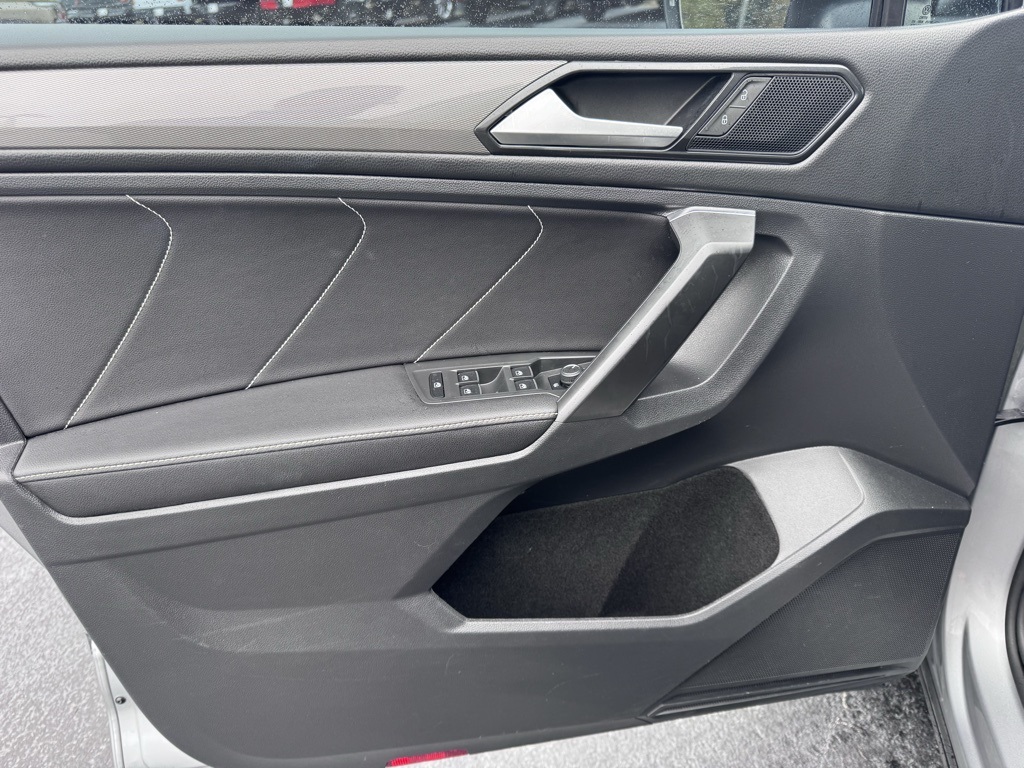 2023 Volkswagen Tiguan SE Image 29 of 42