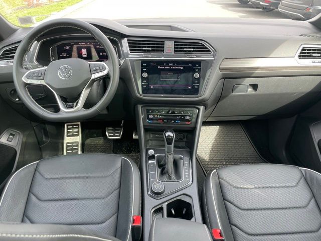 Vehicle image 11 of 30