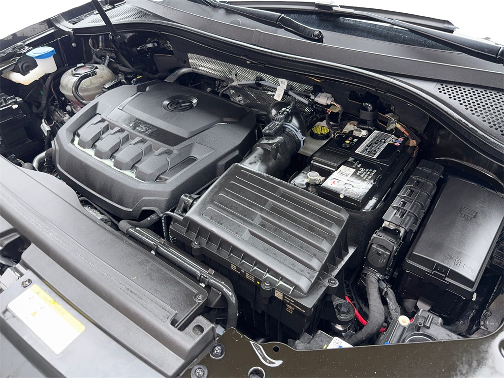 Vehicle image 59 of 60