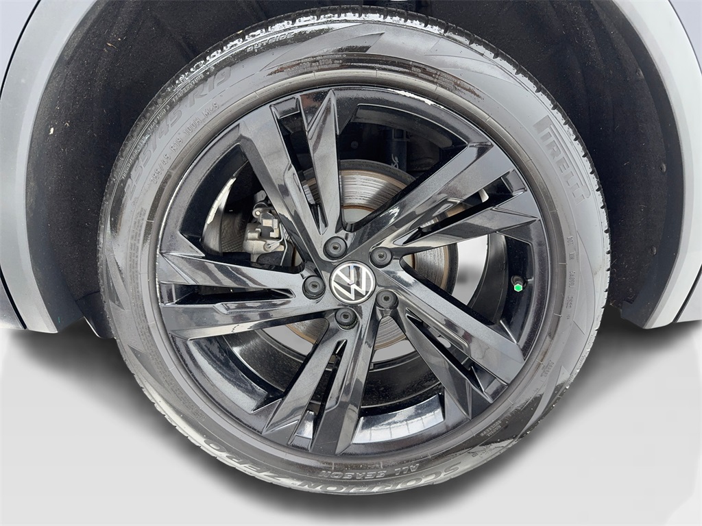 Vehicle image 55 of 60