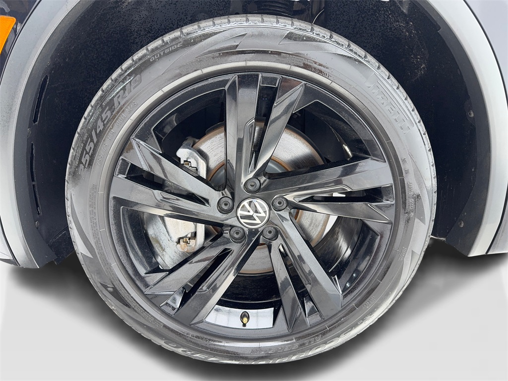 Vehicle image 54 of 60