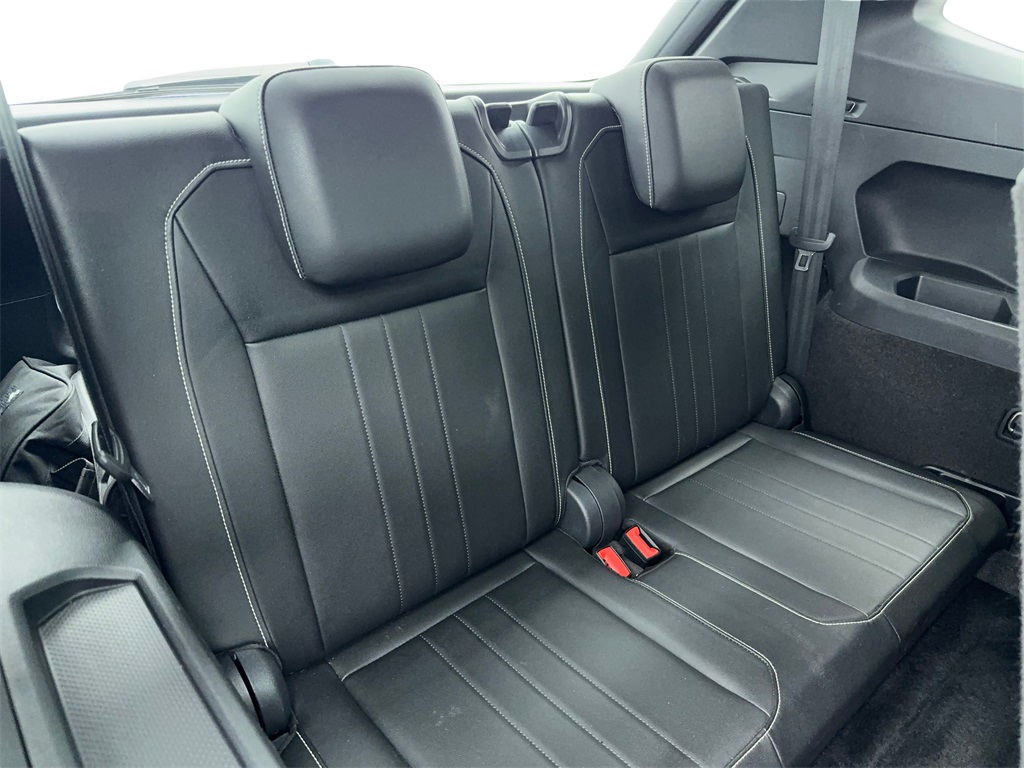 Vehicle image 44 of 60