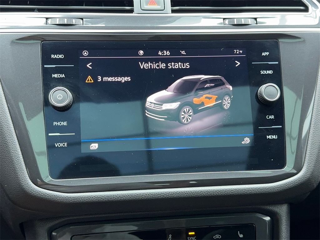 Vehicle image 26 of 60