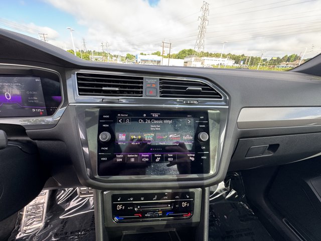 Vehicle image 24 of 35