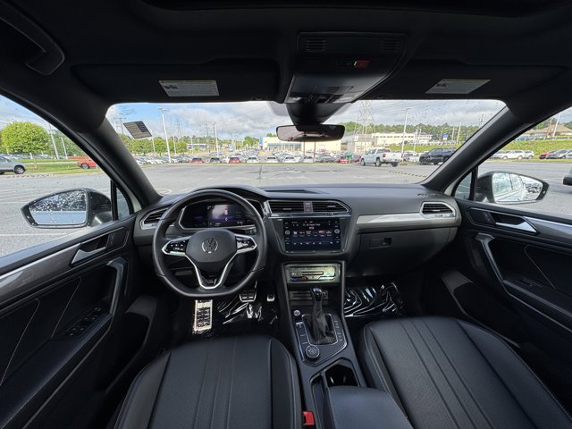 Vehicle image 18 of 35