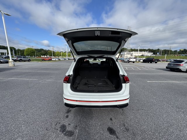 Vehicle image 32 of 35