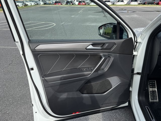 Vehicle image 12 of 35