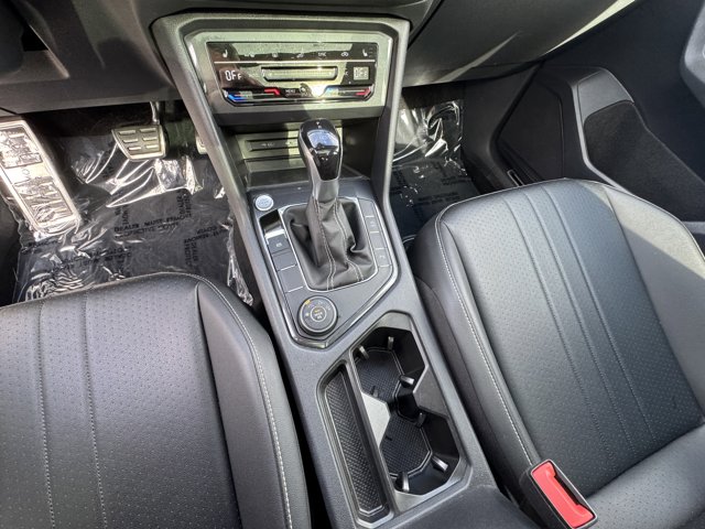 Vehicle image 26 of 35