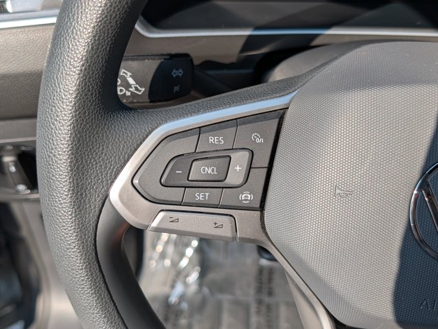 Vehicle image 21 of 37