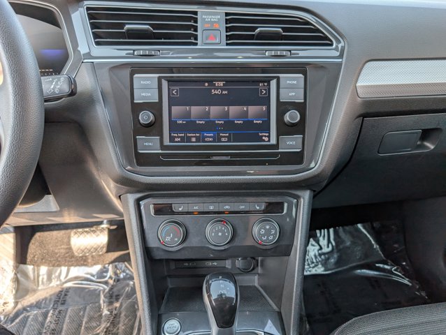 Vehicle image 18 of 37