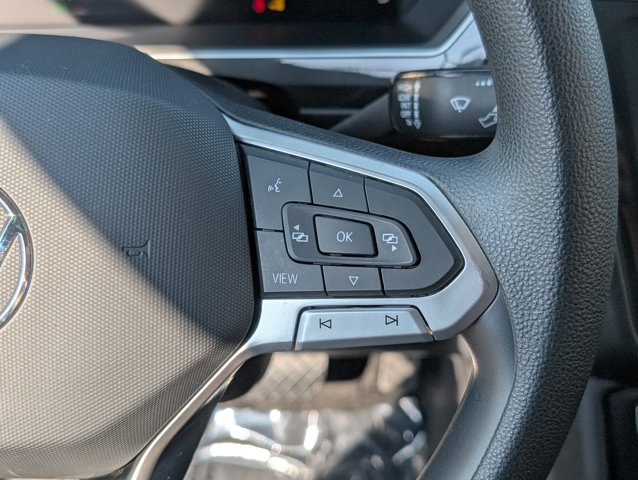 Vehicle image 22 of 37