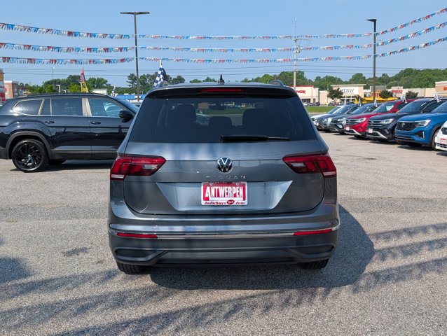 Vehicle image 7 of 37
