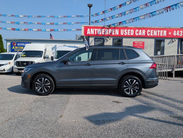 Vehicle image 9 of 37