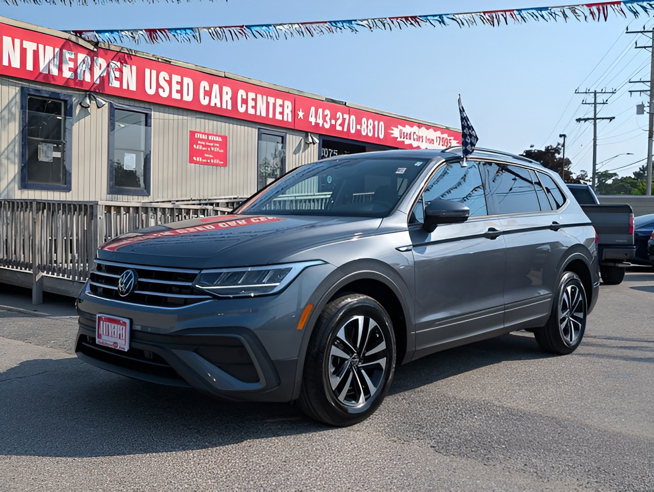 Vehicle image 29 of 37
