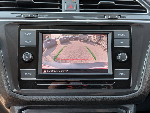 Vehicle image 27 of 37