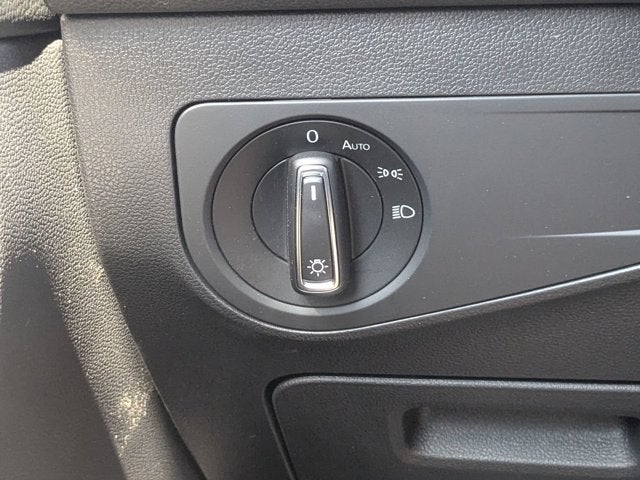 Vehicle image 16 of 41