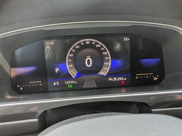 Vehicle image 20 of 41