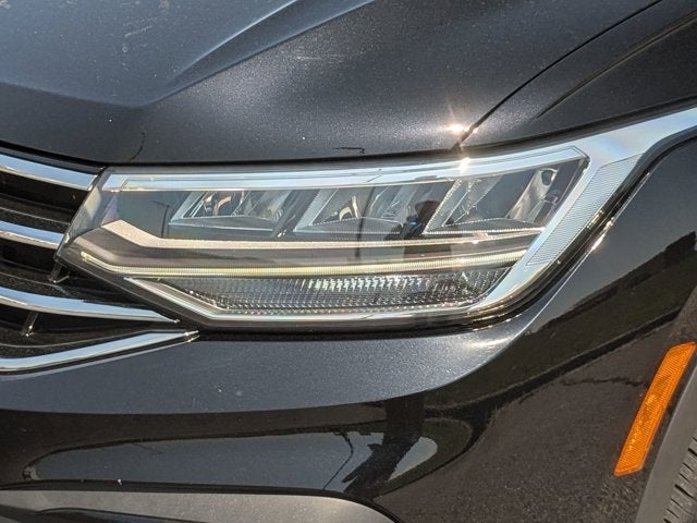 Vehicle image 9 of 41