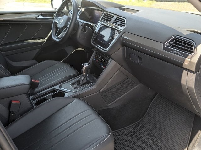 Vehicle image 40 of 41