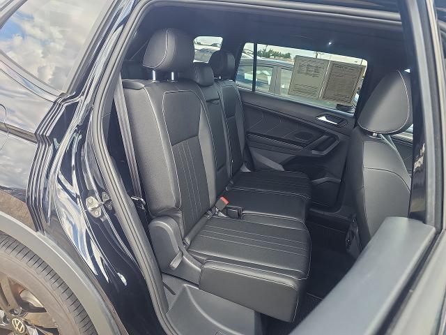 Vehicle image 27 of 35