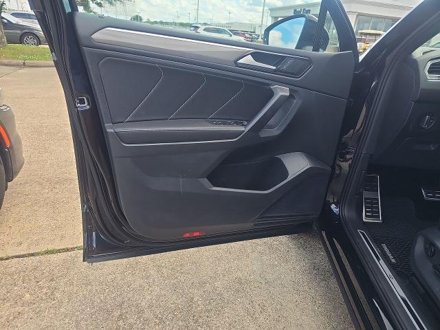 Vehicle image 22 of 35