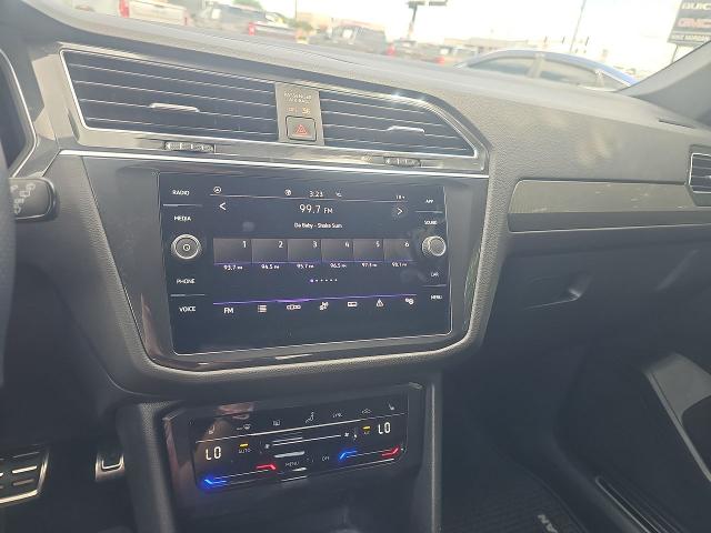 Vehicle image 13 of 35