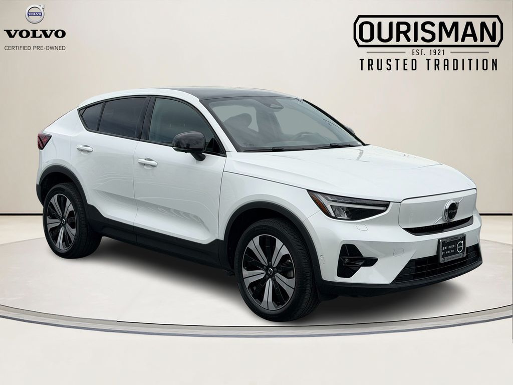 2023 Volvo C40 Recharge Pure Electric Plus Image 2 of 39