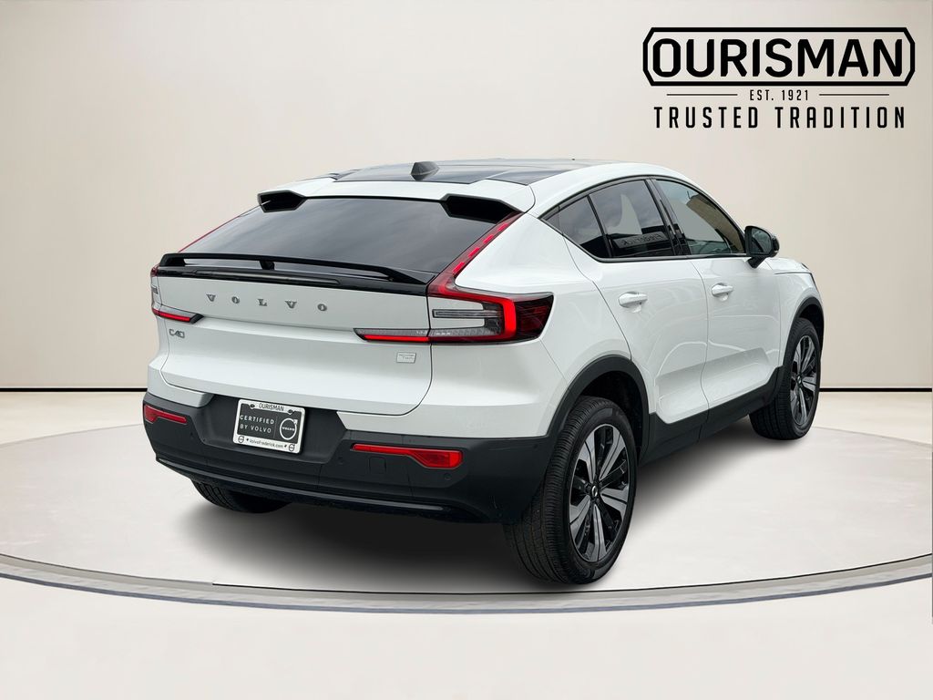 2023 Volvo C40 Recharge Pure Electric Plus Image 3 of 39