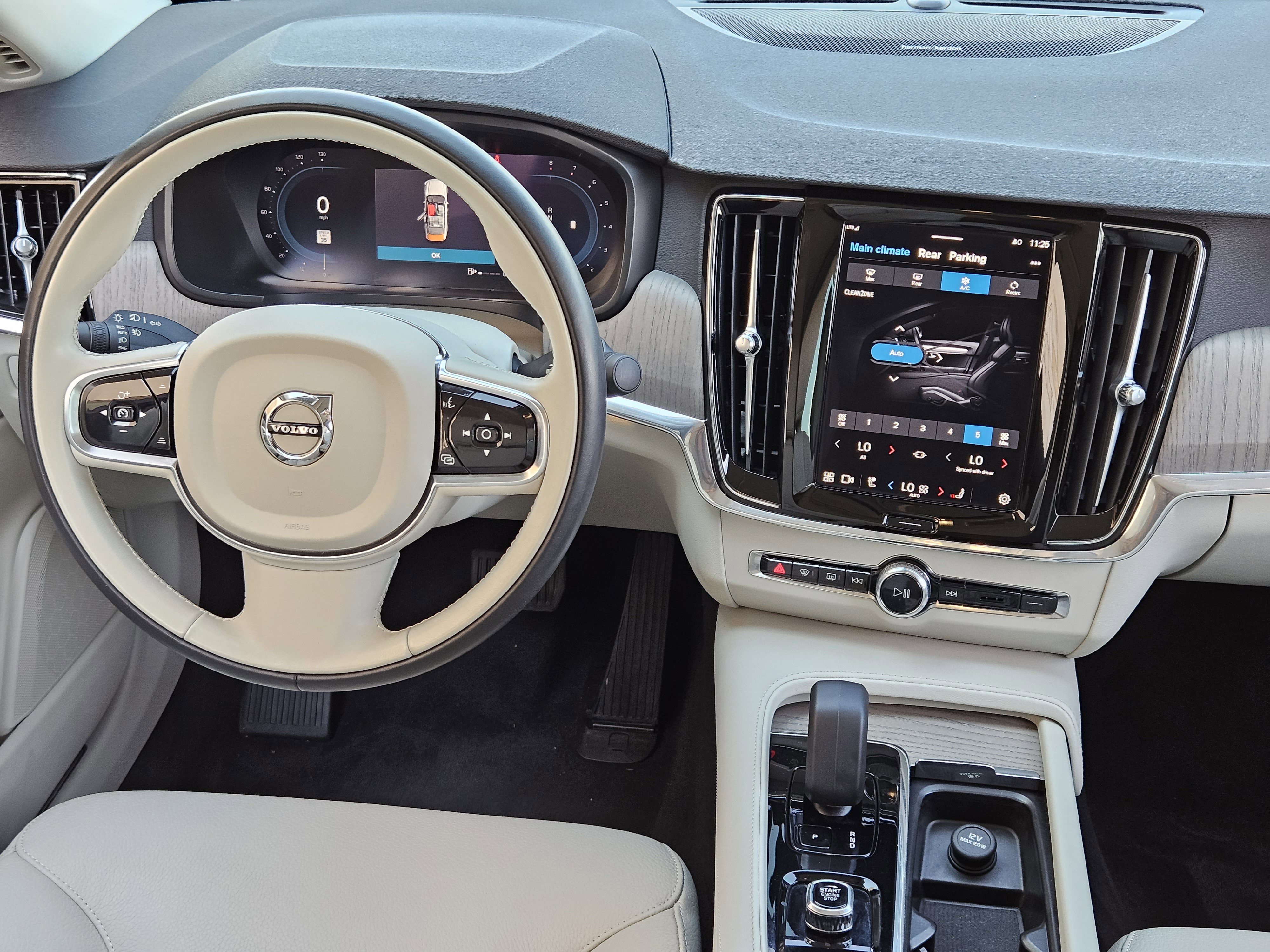 2023 Volvo S90 Plus Image 17 of 21