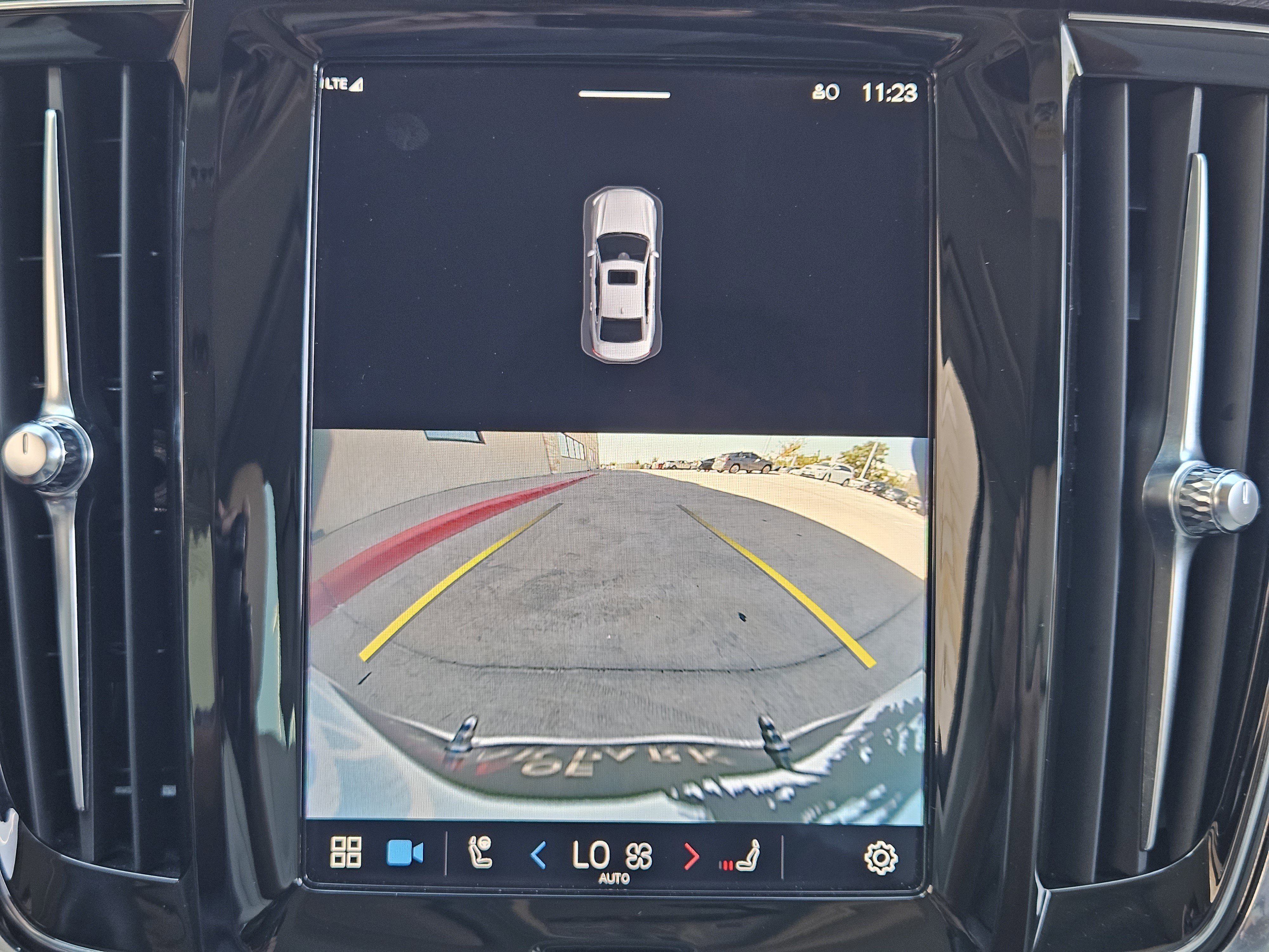 2023 Volvo S90 Plus Image 13 of 21