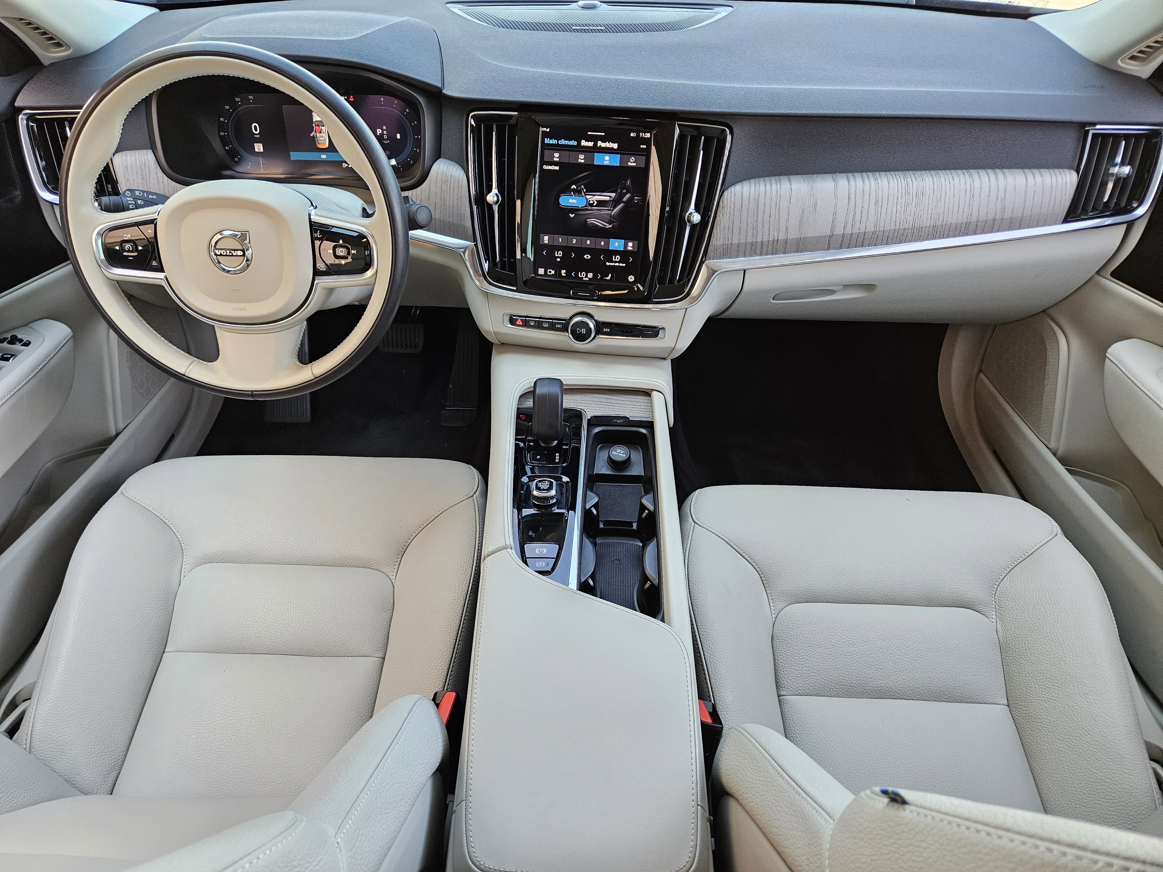 2023 Volvo S90 Plus Image 10 of 21