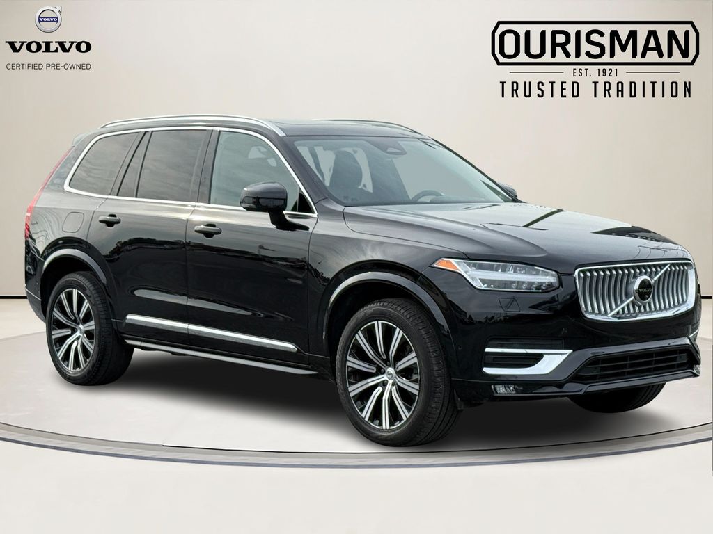 2023 Volvo XC90 Plus Image 2 of 45