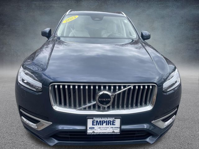 2023 Volvo XC90 Ultimate Image 2 of 36