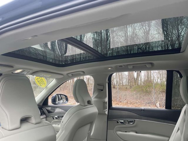 2023 Volvo XC90 Ultimate Image 18 of 36