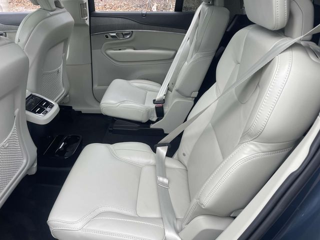 2023 Volvo XC90 Ultimate Image 16 of 36