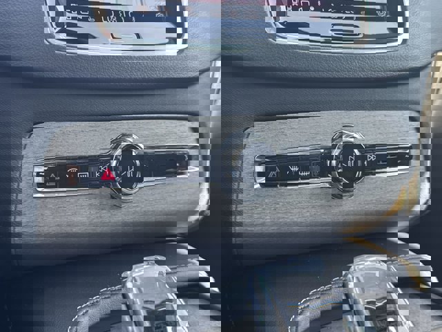 2023 Volvo XC90 Ultimate Image 32 of 34