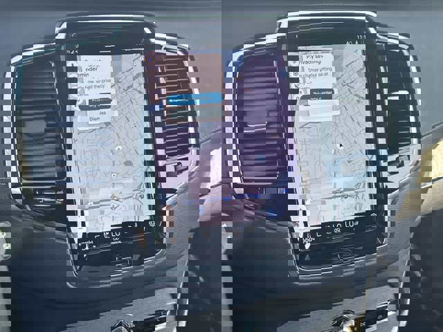 2023 Volvo XC90 Ultimate Image 22 of 34