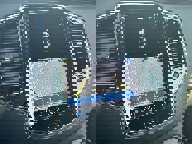 2023 Volvo XC90 Ultimate Image 21 of 34